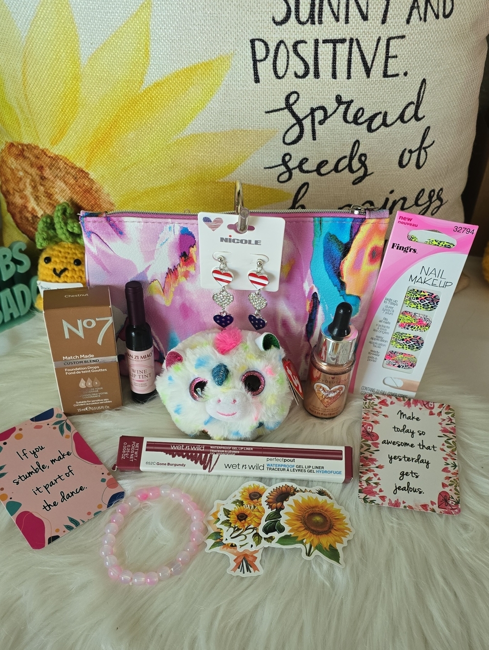 15 Item Rainbow Make Up Bundle NWT
